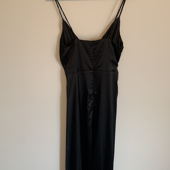 Black hi low dress with above knee slip underneath - Picture 4 of 4